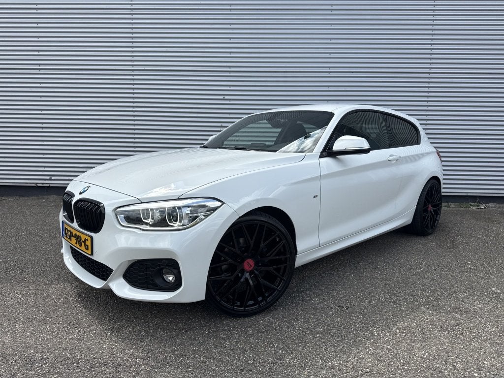 BMW 1-serie 118i Ed. M-sport Automaat climate Cruise 20"LMT, Auto's, Gebruikt, Euro 6, 1290 kg, Alcantara