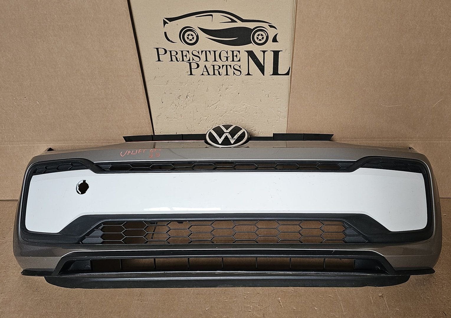 Voorbumper VW UP Facelift GTI 1.0 TSI LB7W BUMPER 1S0807221H, Auto-onderdelen, Gebruikt, -, Voor, -