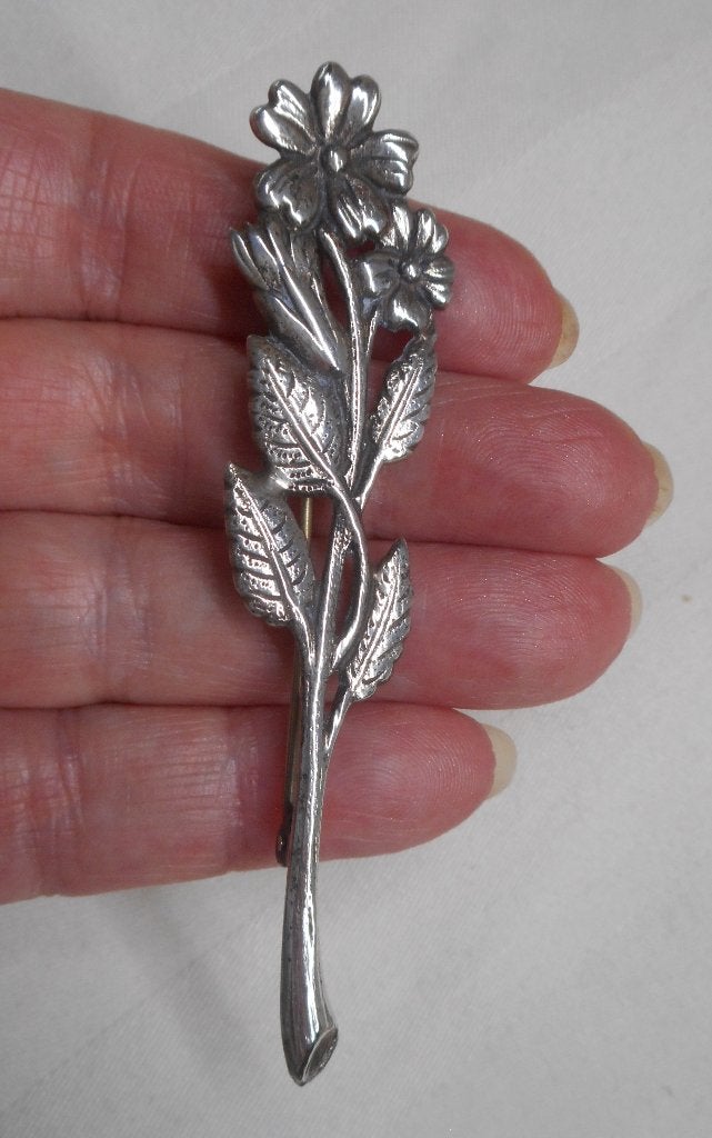 Zilveren antieke lange broche met trompet sluiting nr.400, Verzenden, Zilver, Broche