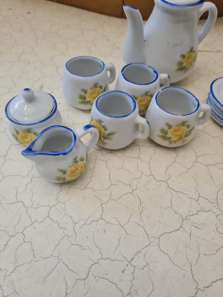 Vintage poppen serviesje, Verzamelen, Heikant 21 Kaatsheuvel, Overige typen, Belle Vieille Brocante, Ophalen of Verzenden