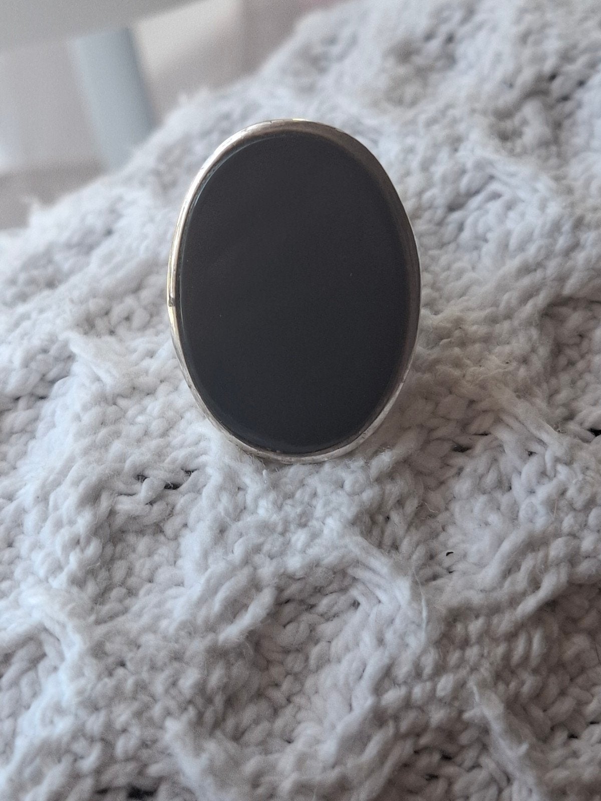 Zilveren ring met zwarte steen, Gebruikt, Zwart, Ophalen of Verzenden, Dame of Heer
