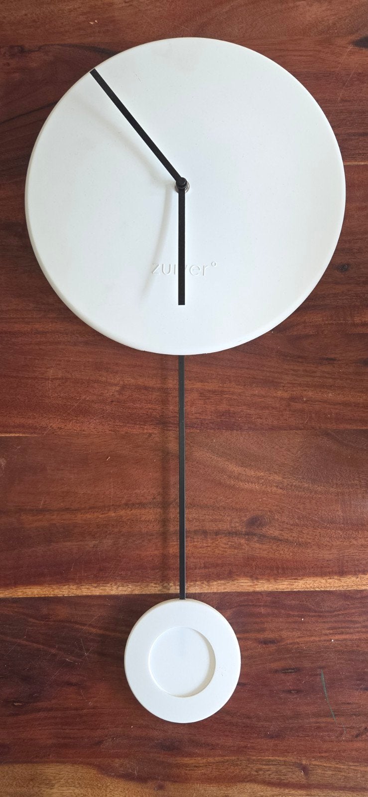 Moderne Zuiver wandklok met slinger - Wit, Huis en Inrichting, Ophalen