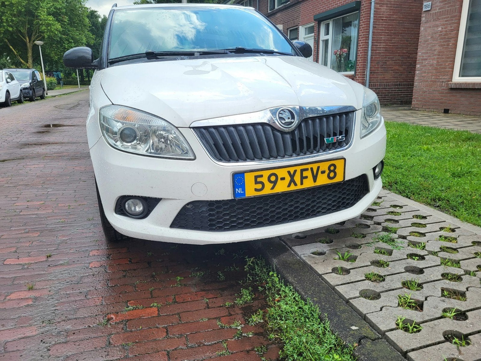 Skoda Fabia 1.4 TSI 180pk Dsg-7 2012 Wit, Auto's, 4 cilinders, 179 pk, Wit, Origineel Nederlands