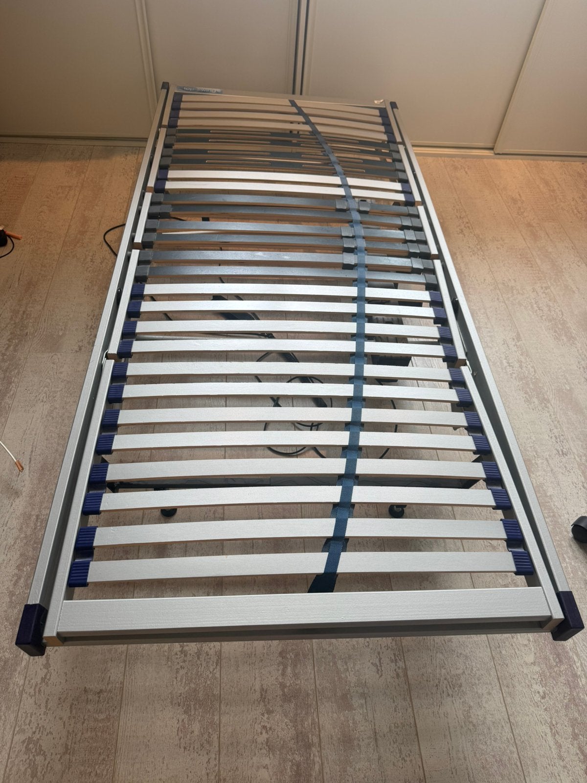 1-pers. Bed met elektrisch verstelbare lattenbodem + matras, Huis en Inrichting, 90 cm, Eenpersoons, Ophalen of Verzenden, 200 cm