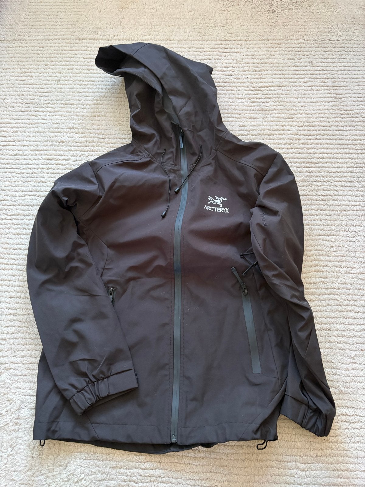 Arc'teryx waterdichte jas - Maat Xl, Ophalen of Verzenden, Zo goed als nieuw, Maat 52/54 (L), Grijs