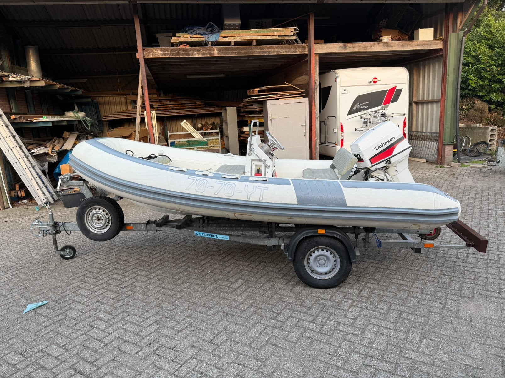 Complete RIB set incl. trailer & buitenboordmotor, Watersport en Boten, 70 pk, Zo goed als nieuw, 2 m, Ophalen