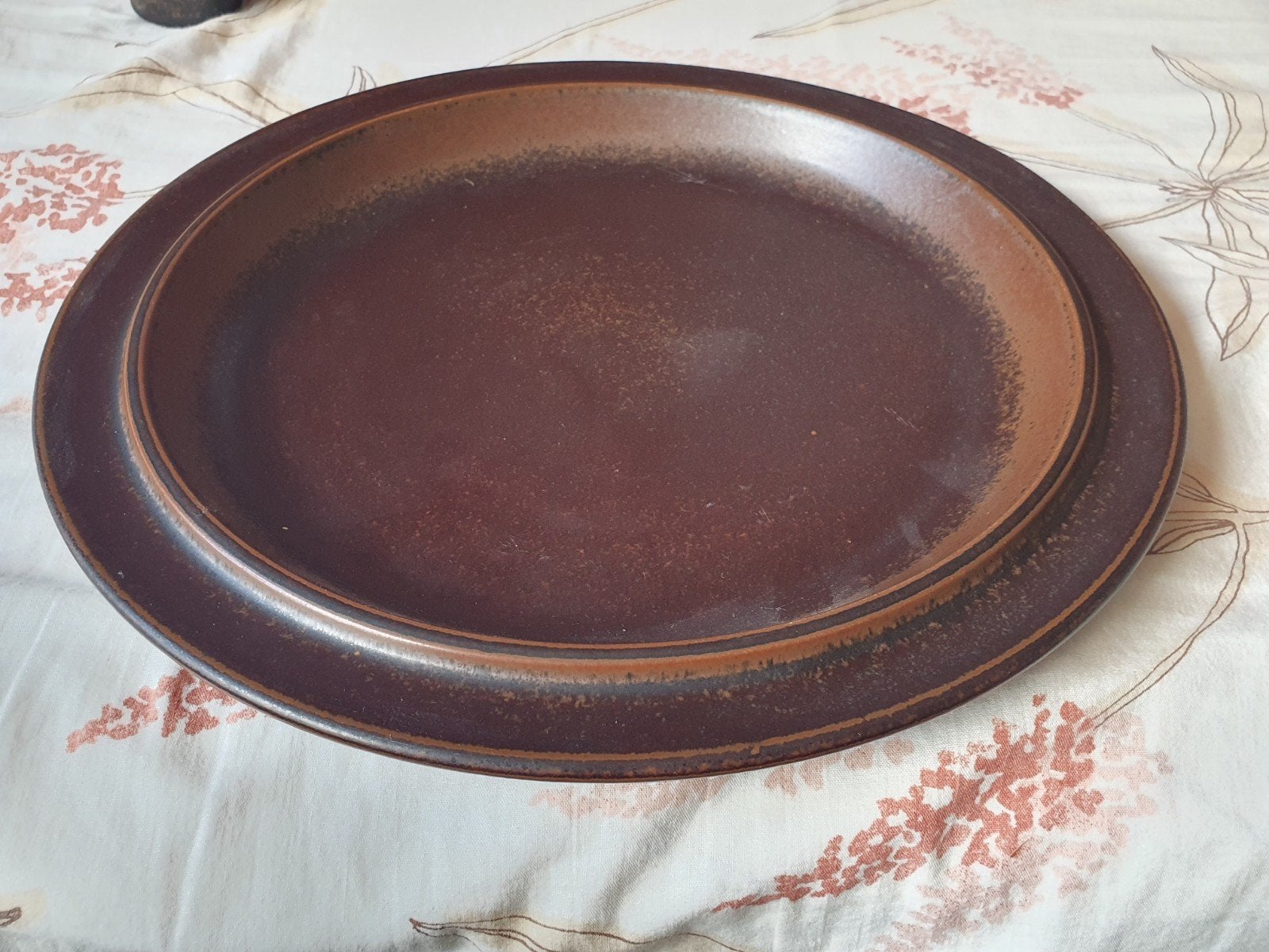Arabia Ruska serveerschaal bruin 33cm, Ophalen