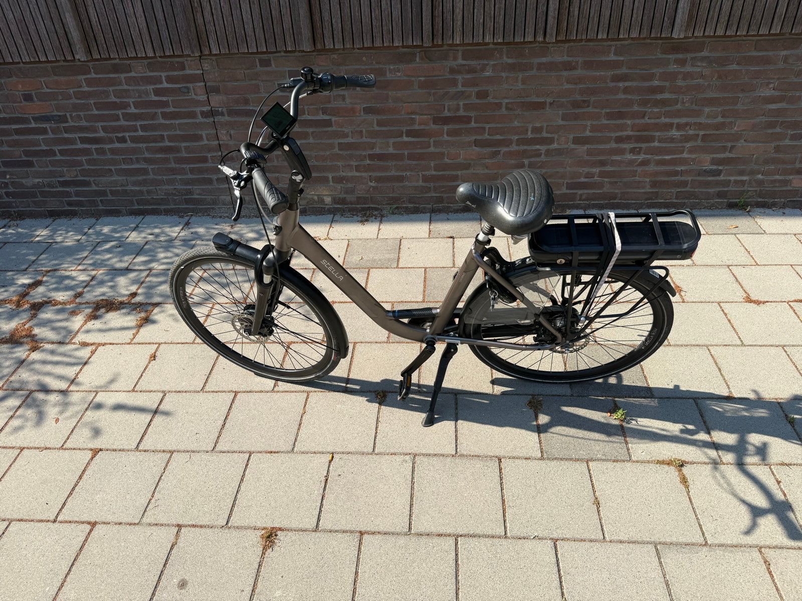 Stella Livorno elektrische fiets - Zo goed als nieuw, Zo goed als nieuw, 51 tot 55 cm, 50 km per accu of meer, Ophalen