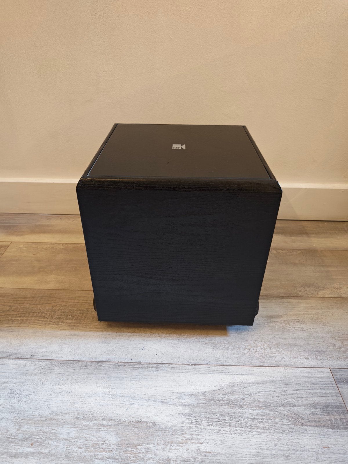 KEF PSW 2010 Subwoofer, Basreflex, Subwoofer, Refurbished, Ophalen of Verzenden