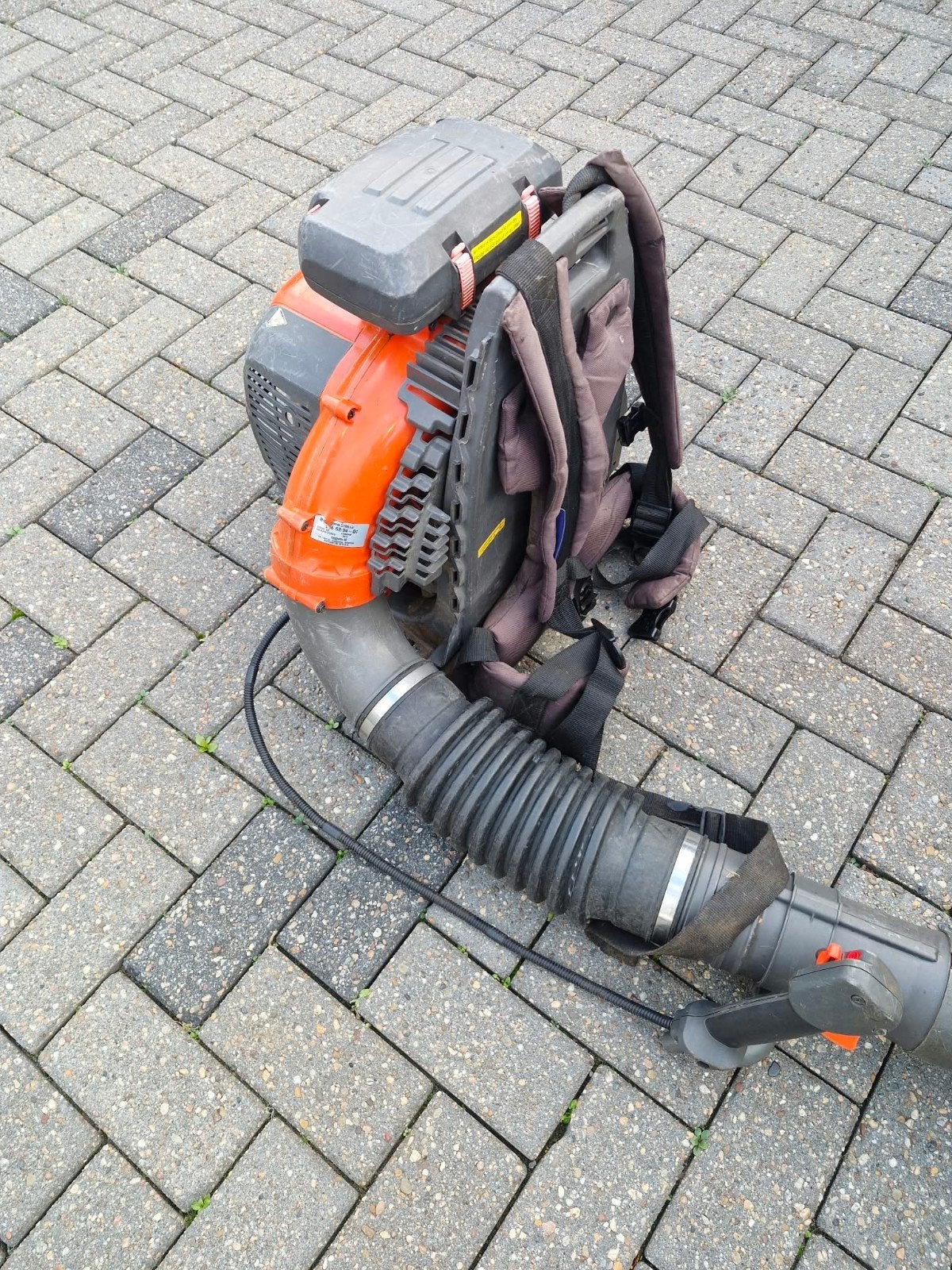 Husqvarna 570BTS Bladblazer - Krachtig en Betrouwbaar, Tuin en Terras, Benzine, Gebruikt, Ruggedragen, Ophalen of Verzenden