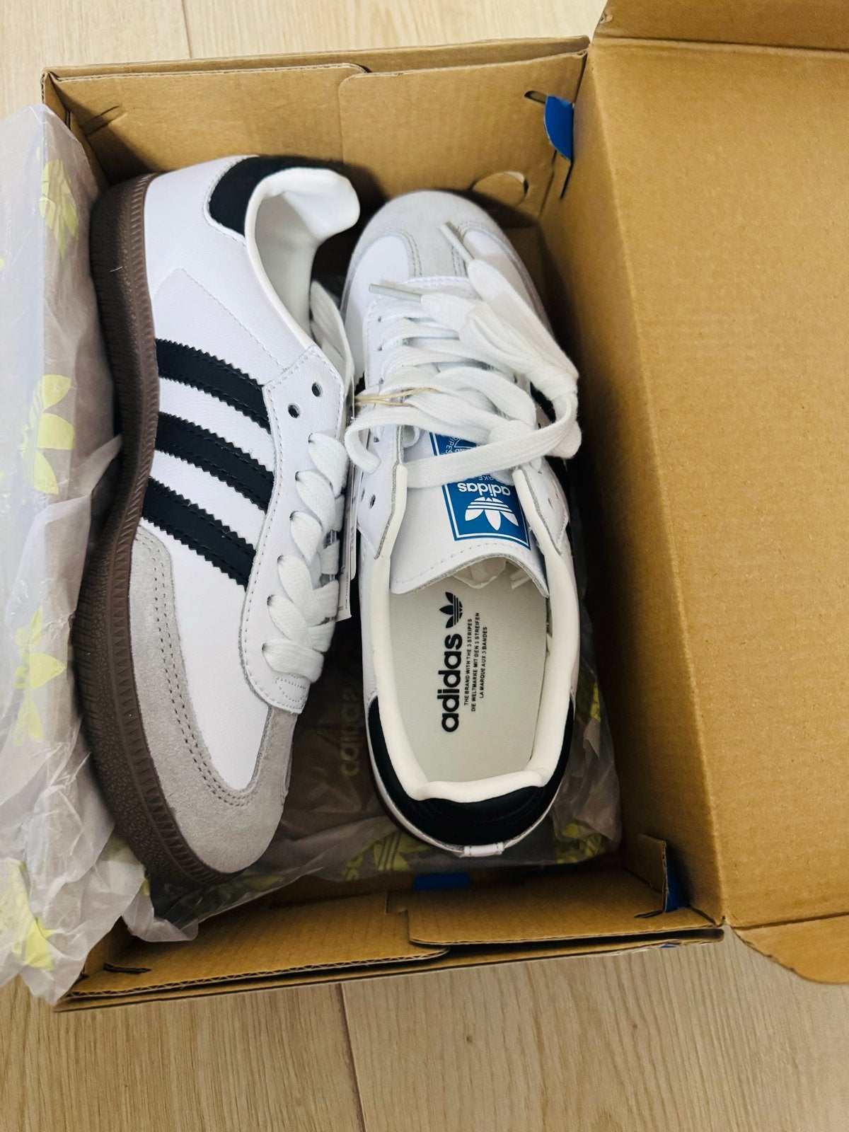 Adidas Samba OG Sneakers - Nieuw in doos, Kleding | Dames, Schoenen, Ophalen of Verzenden, Nieuw, Wit, Sneakers of Gympen