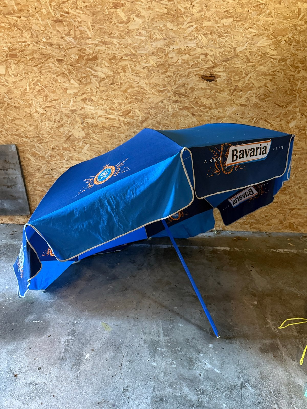 Bavaria Strandparasol - Ideaal voor strand of tuin, Ophalen, Gebruikt, 1 tot 2 meter, Strandparasol