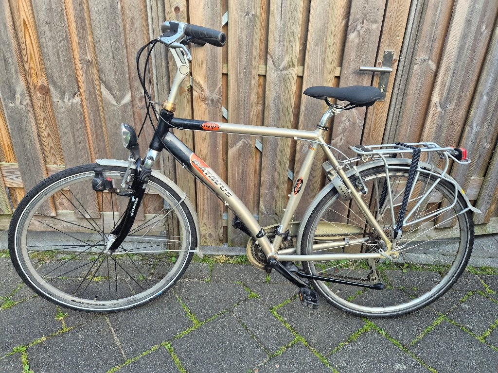 Nette Batavus Europe 28 inch met voorvering en versnellingen, Ophalen, Gebruikt, Versnellingen, Batavus
