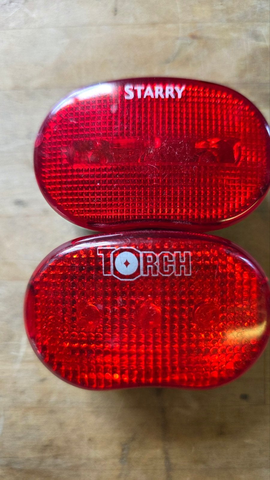 Starry en Torch fietsachterlichten op batterijen, Ophalen of Verzenden, Zo goed als nieuw, Batterij, Achterlicht