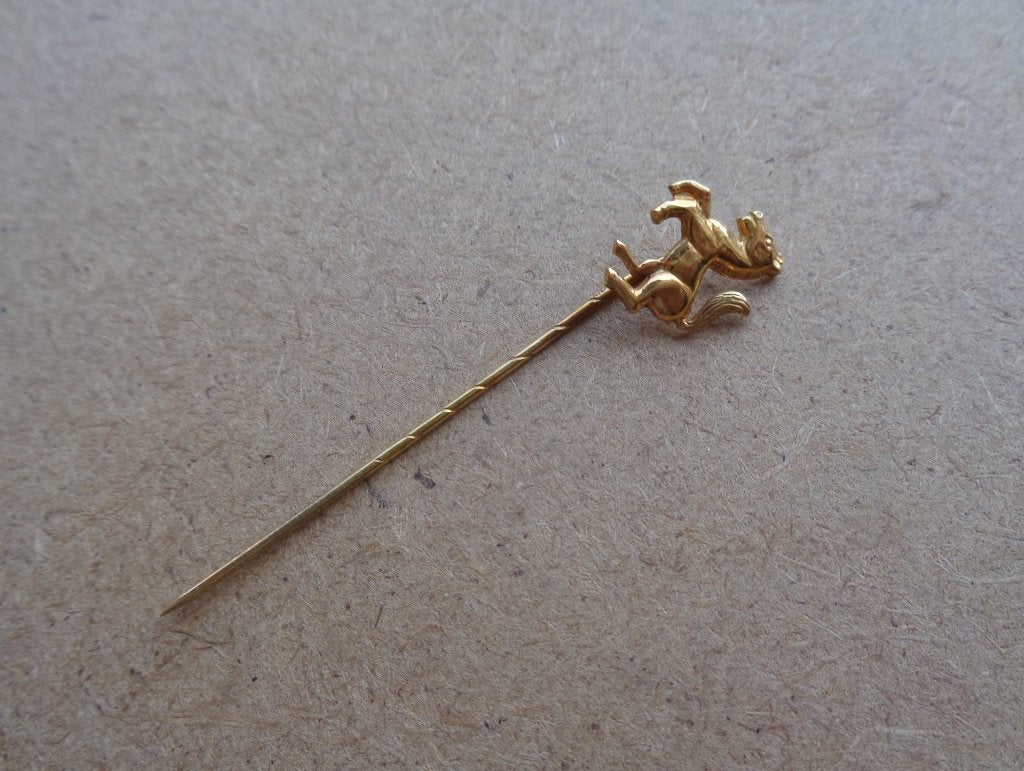 14 karaat 585 gouden speld paard [975], 4 tot 7 cm, Ophalen of Verzenden, Zo goed als nieuw, Goud