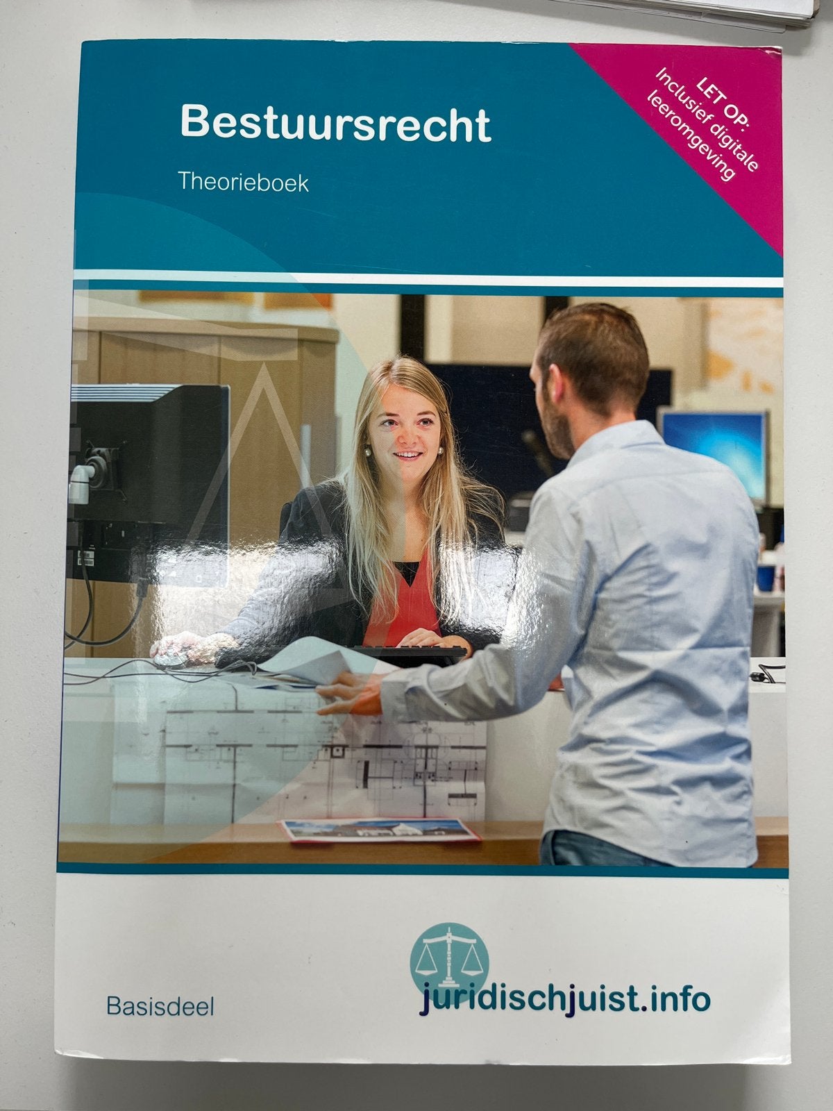 Bestuursrecht/ Basisboek juridisch, Boeken, Ophalen of Verzenden, Gamma, Gelezen, MBO