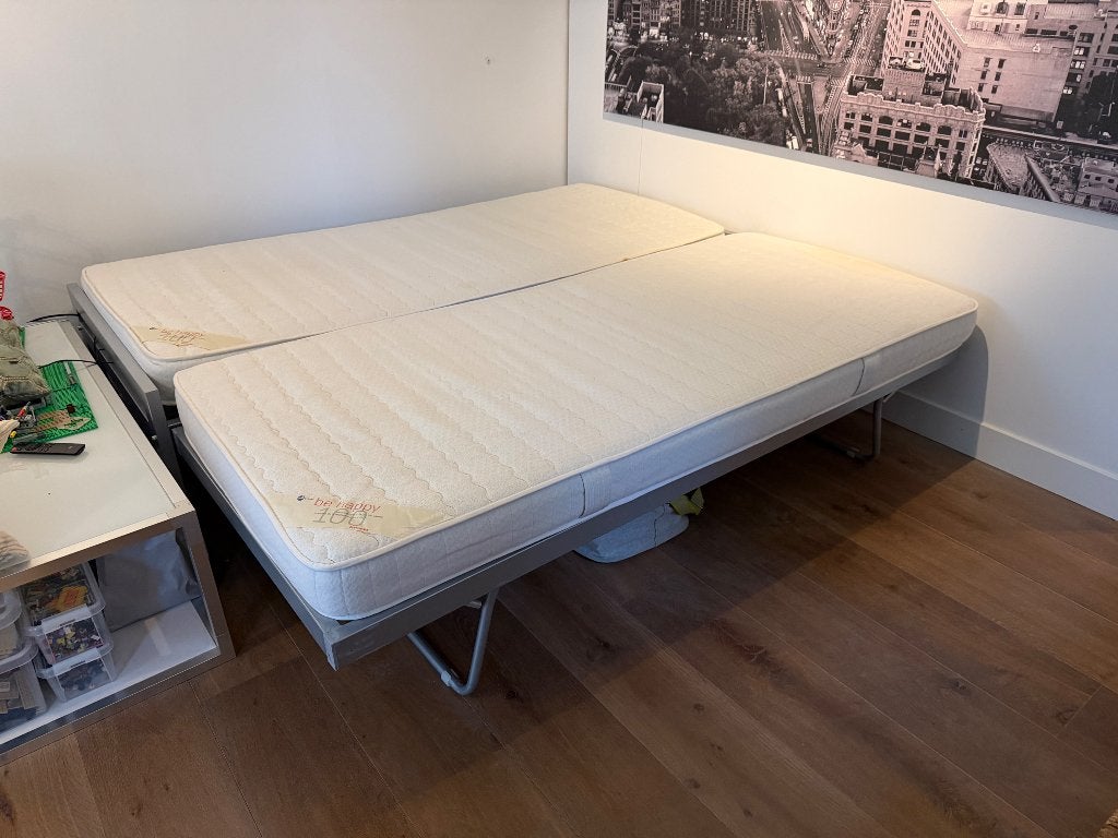 Logeerbed met 2 matrassen, Huis en Inrichting, Ophalen, Gebruikt, Tweepersoons, 180 cm