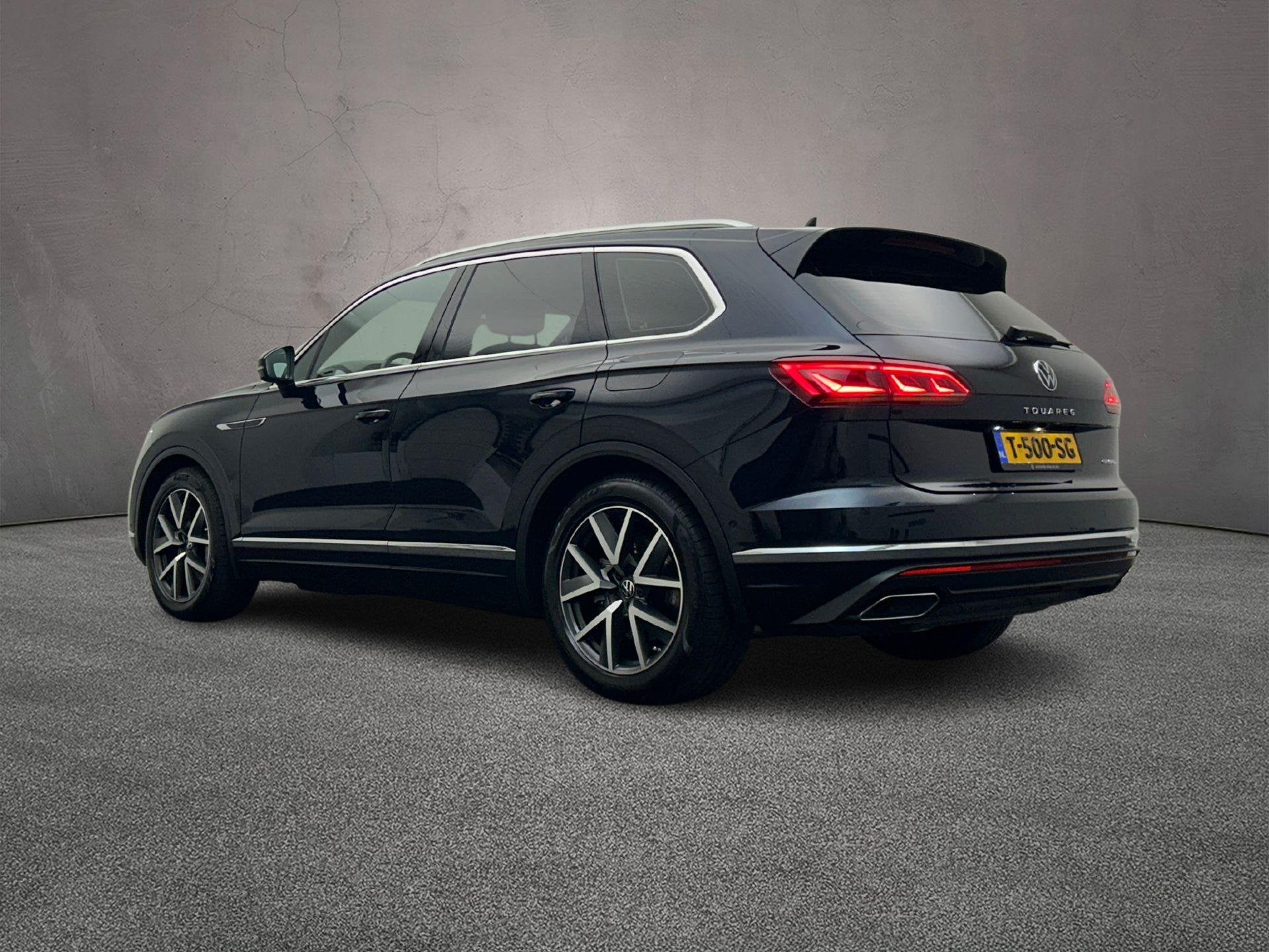 Volkswagen Touareg Elegance 3.0 TSI eHybrid 381pk Tiptronic, Auto's, Volkswagen, Automaat, Gebruikt, 2995 cc, 120 €/maand
