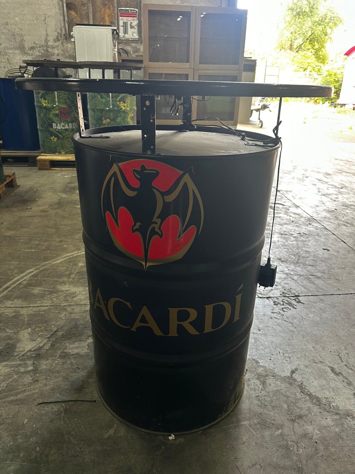 Bacardi statafel - oliedrum, Huis en Inrichting, Ophalen, Zo goed als nieuw