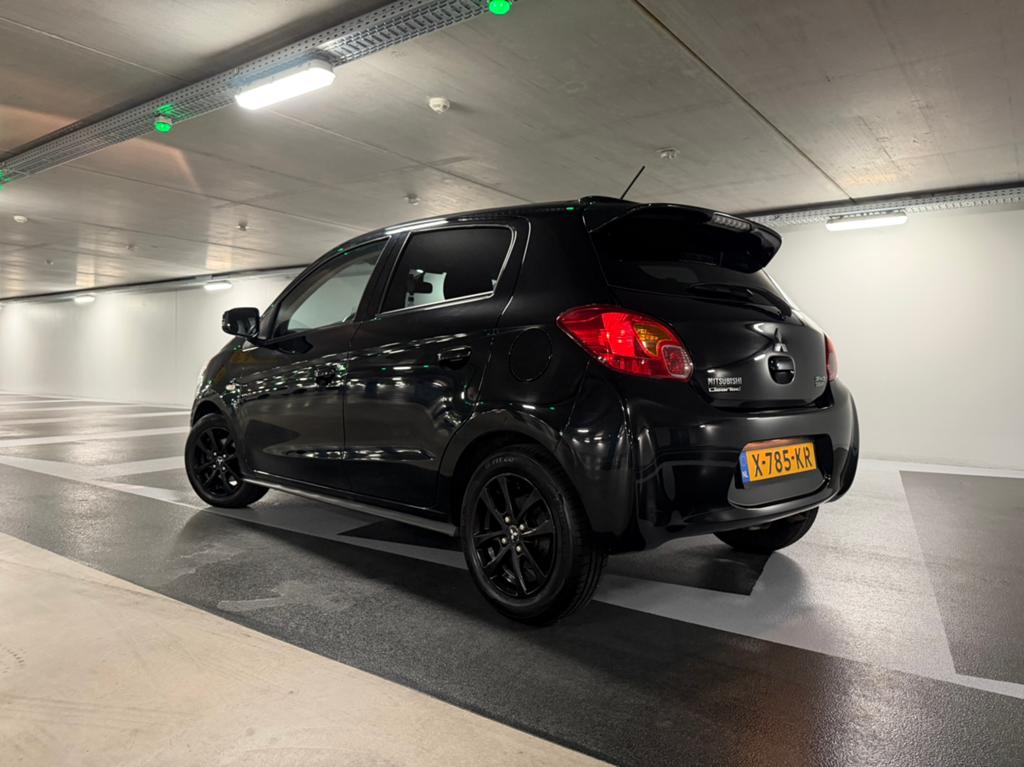 Mitsubishi Space Star 1.2 Instyle 2016 Stoelverwarming LMV, Auto's, Mitsubishi, Voorwielaandrijving, Stof, Standkachel, Zwart