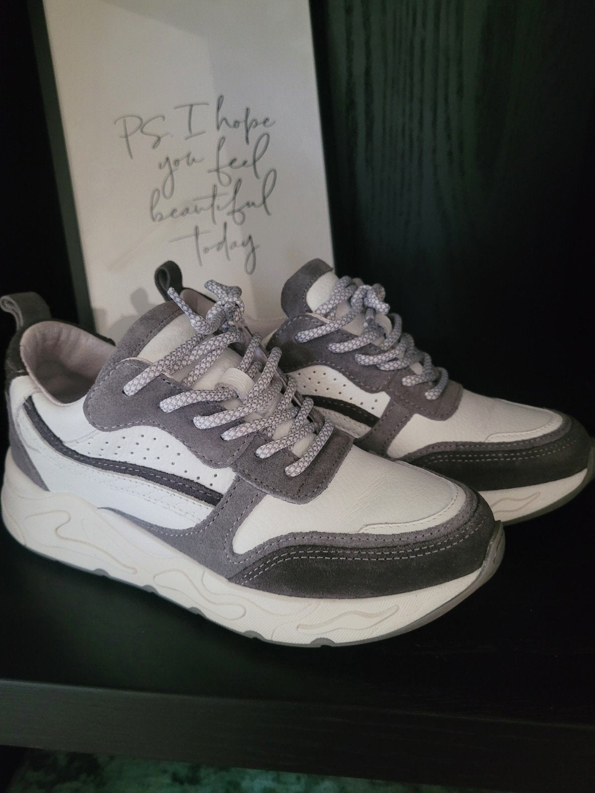 nieuwe sneakers van juul&belle maat 38, Kleding | Dames, Nieuw, Ophalen of Verzenden, Grijs, Sneakers of Gympen
