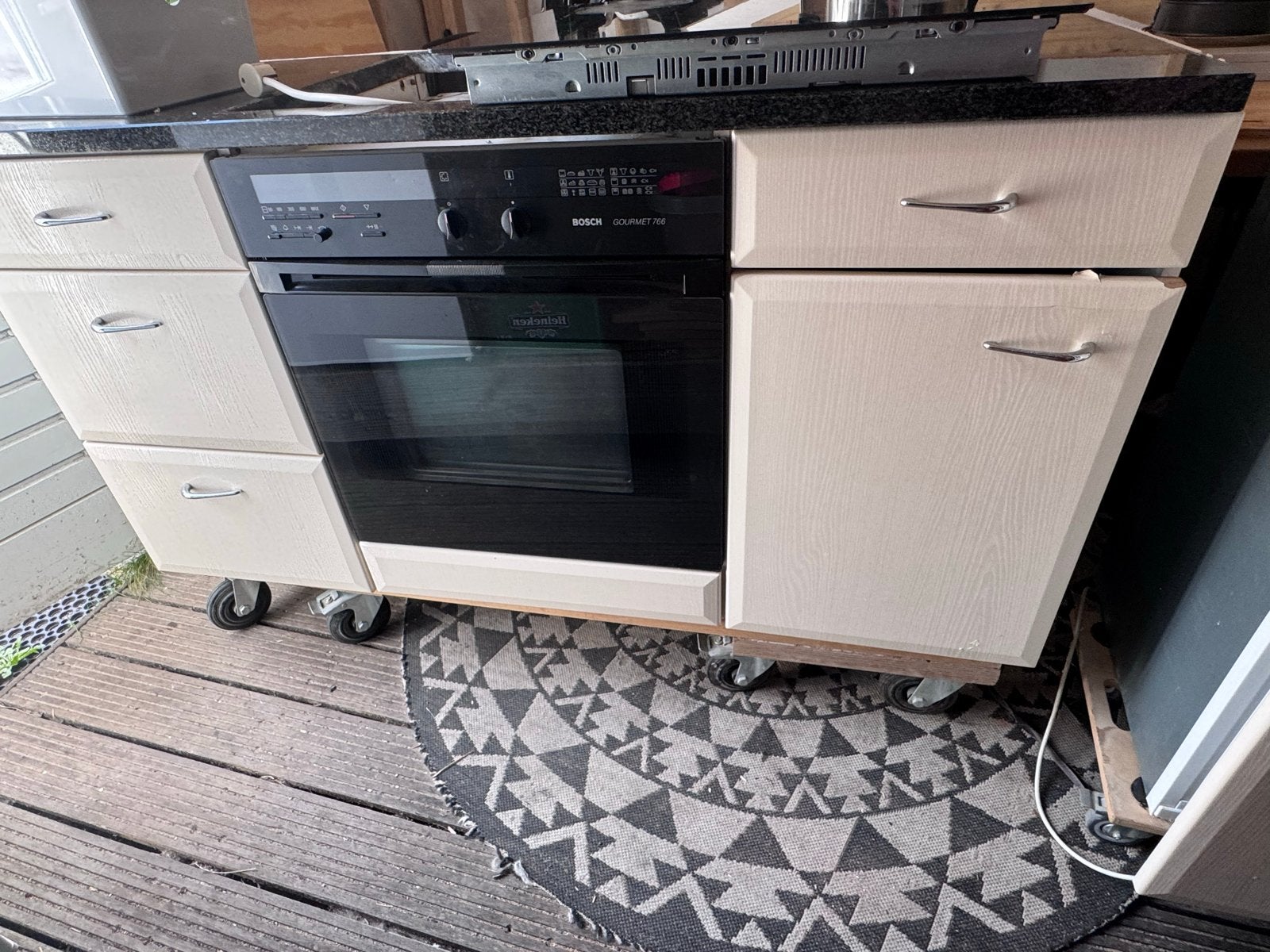Keuken blok inclusief oven en inductie kookplaat, Ophalen, Gebruikt, 4 kookzones, Inbouw