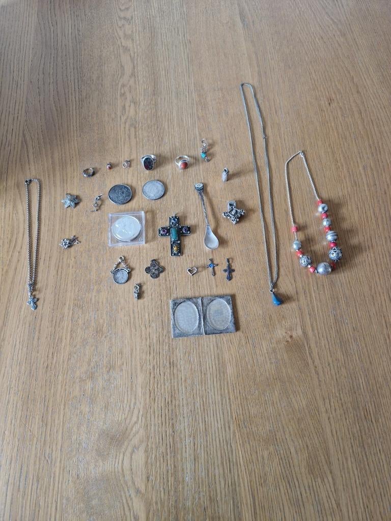 Verzameling  Zilveren sieraden en munten, Sieraden, Tassen en Uiterlijk, Antieke sieraden, Ophalen, Zilver, Overige typen