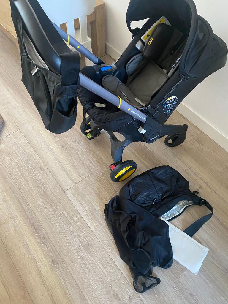 Doona i autostoel en kinderwagen in 1 inclusief accessoires, Ophalen of Verzenden, Zo goed als nieuw, Overige merken