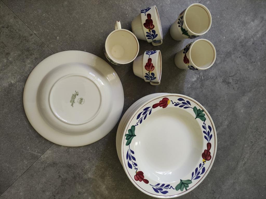 Boerenbont Servies: Borden en Kopjes, Ophalen, Aardewerk, Boerenbont, Bord(en)