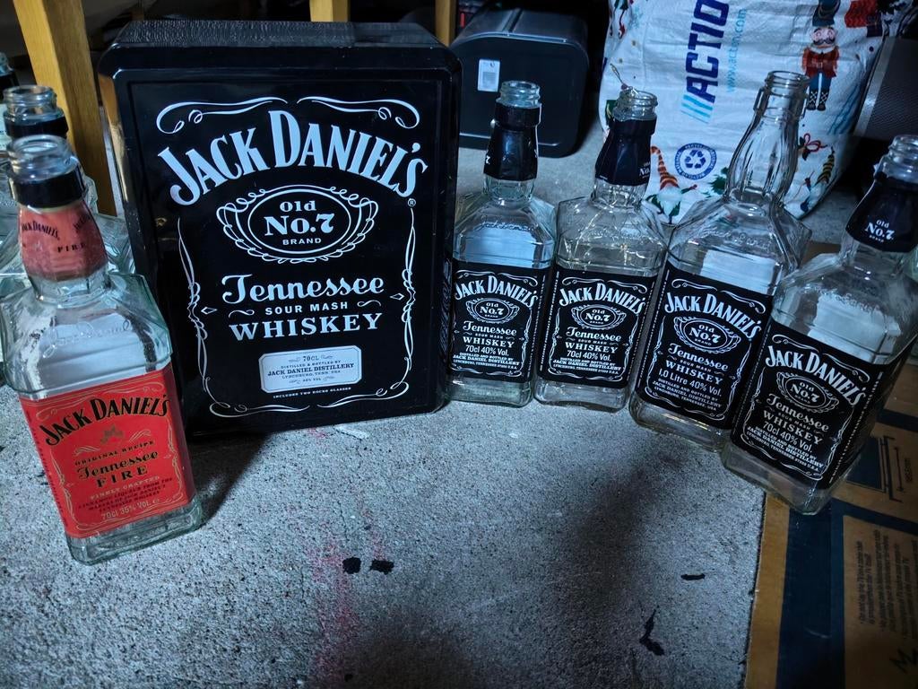 Jack Daniel's flessen en blik - decoratie, Ophalen of Verzenden, Gebruikt