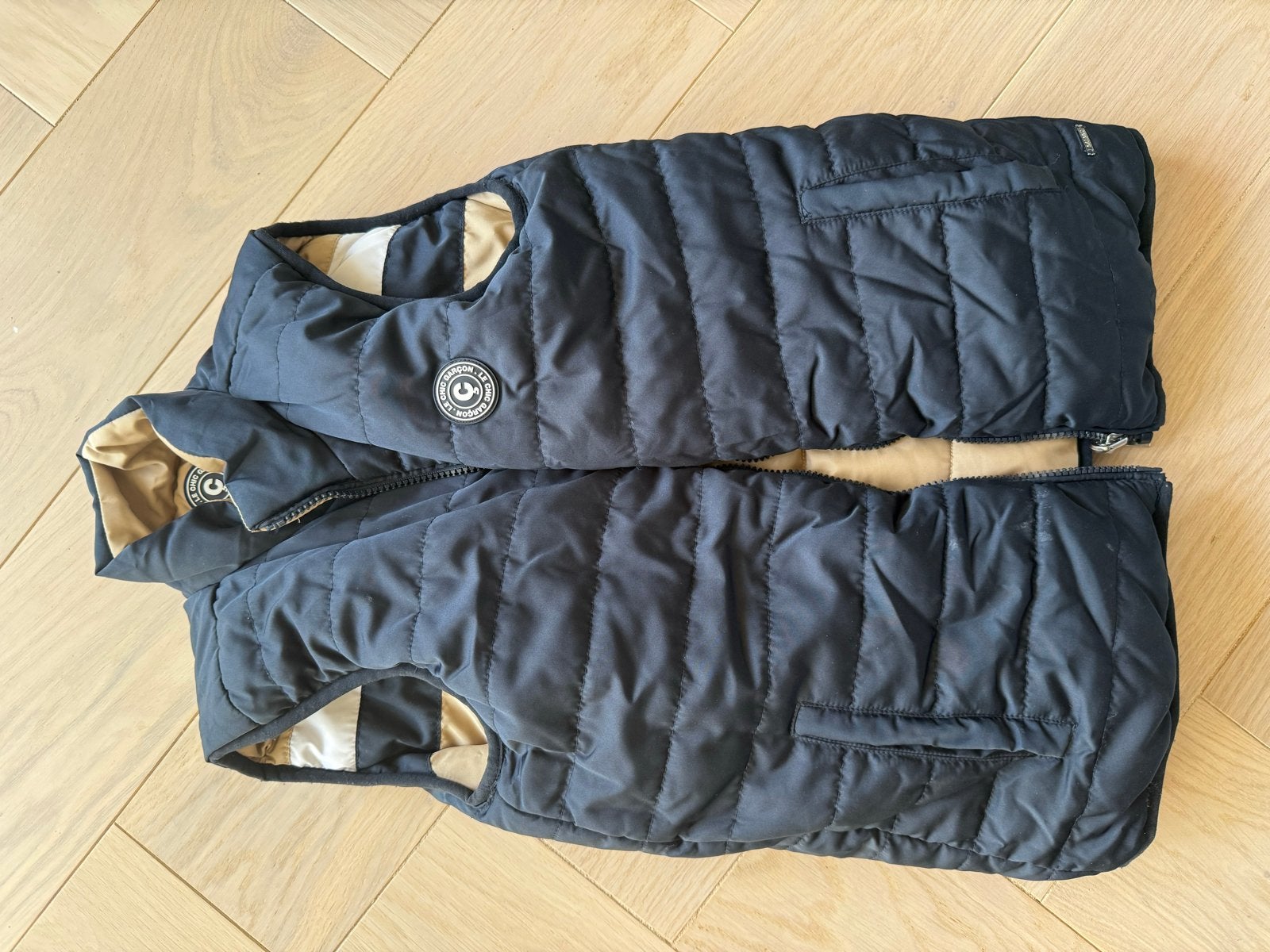 Le Chic Garçon omkeerbaar bodywarmer maat 140, Ophalen, Zo goed als nieuw, Maat 38/40 (M), Meerkleurig