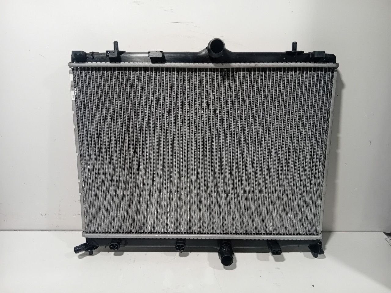 Radiateur Opel Corsa, Onderdelen@venauto.nl, Van der Ven Autorecycling B.V., Gebruikt, Ettenseweg 76, 4706 PB Roosendaal, The Netherlands