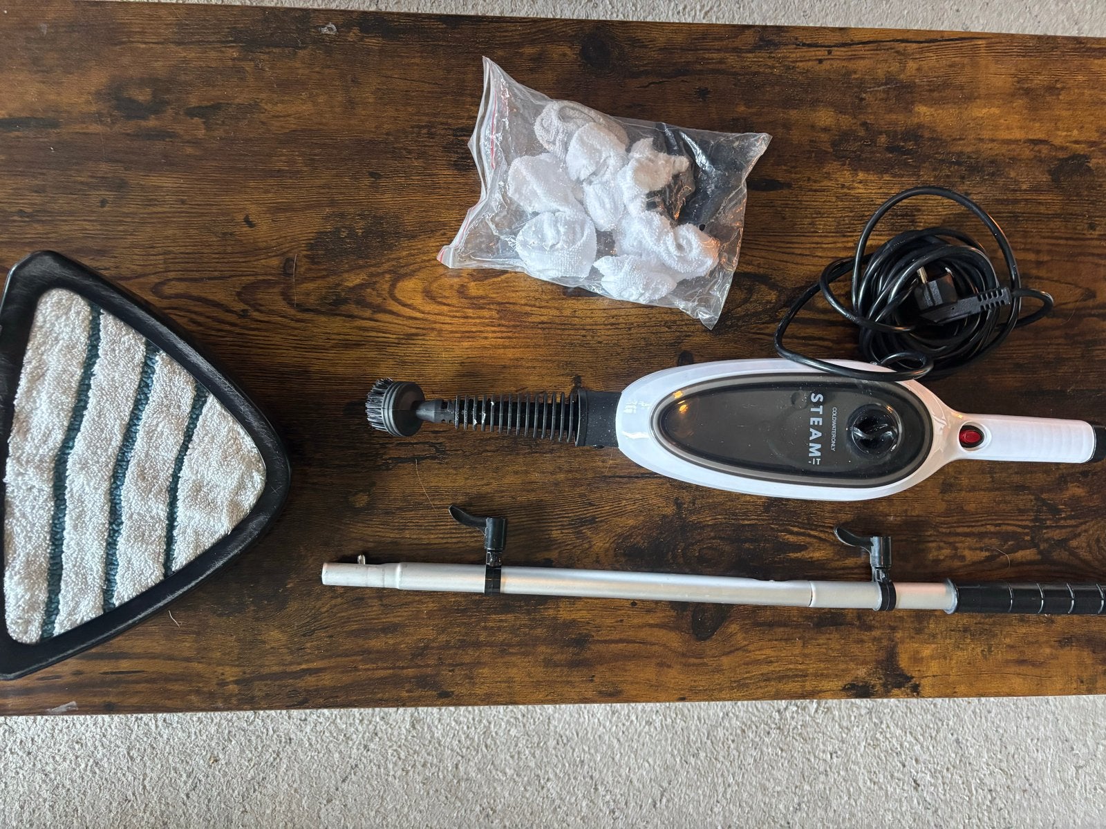 Stoomreiniger met diverse opzetstukken en accessoires, Ophalen of Verzenden, Gebruikt, Stoomreiniger