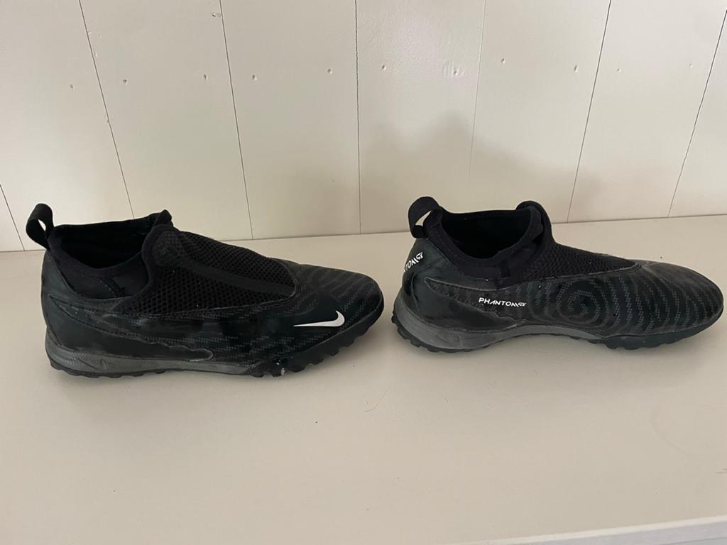 Nike PhantomVSX Sportschoenen Maat 37,5, Kleding | Heren, Schoenen, Ophalen of Verzenden, Gedragen, Sportschoenen, Zwart