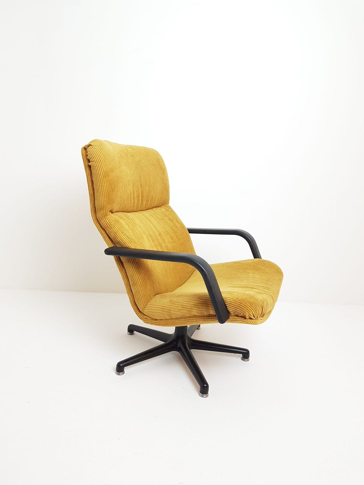 Vintage Artifort F154 draaifauteuil Geoffrey D. Harcourt, Ophalen of Verzenden, Zo goed als nieuw, 75 tot 100 cm, 50 tot 75 cm