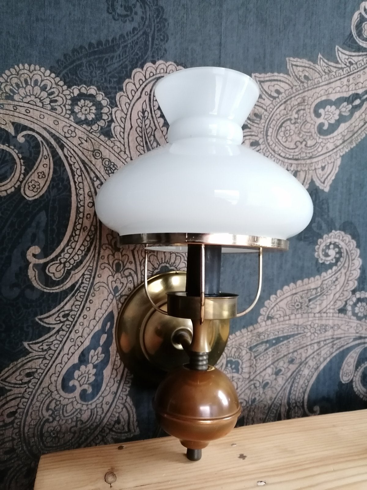 Lief lampje met melkglas/ koper/messing   Is Puntgaaf, Ophalen of Verzenden, Zo goed als nieuw