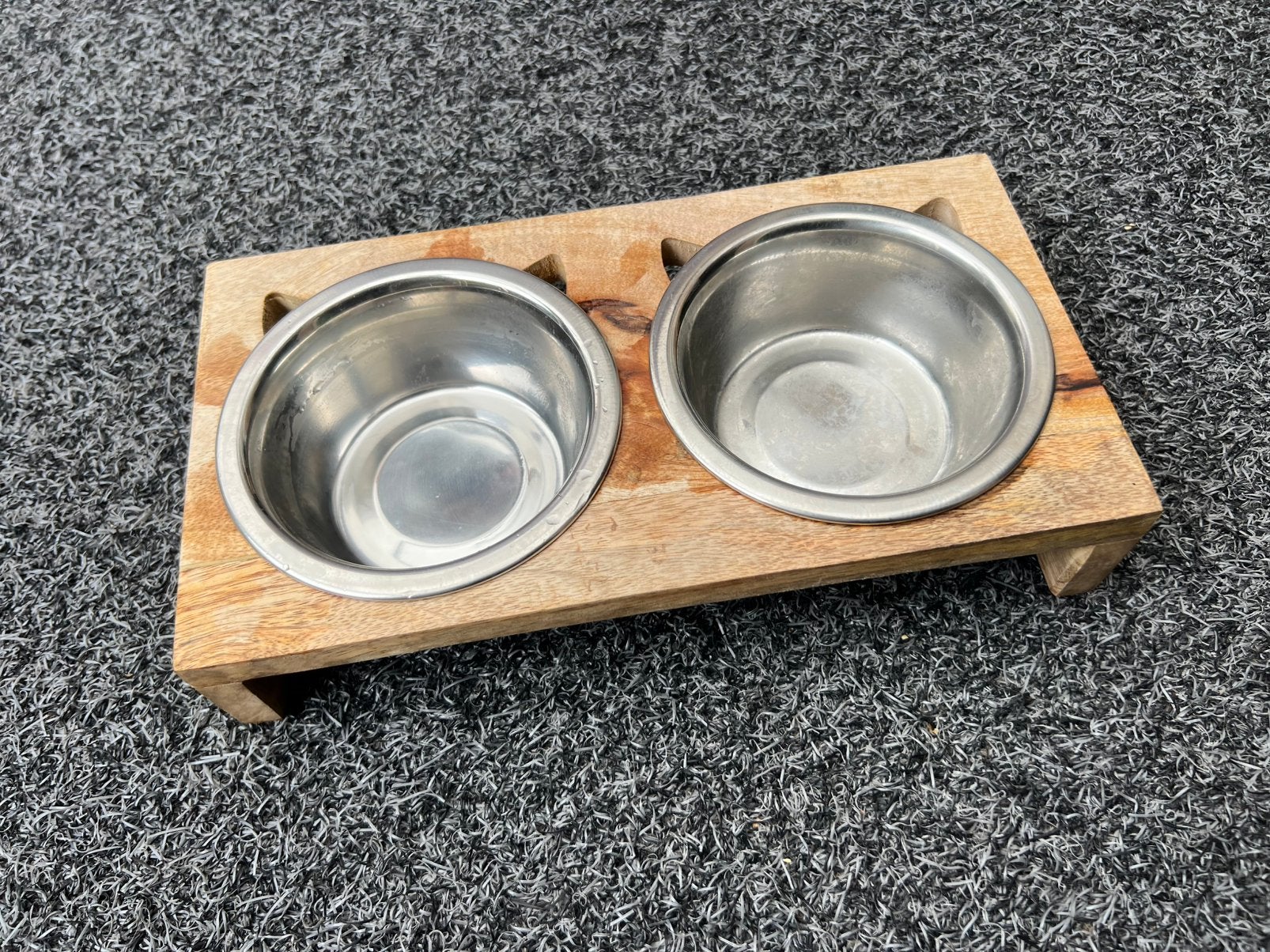 Eet en drink bak voor een kleine hond of kat, Ophalen of Verzenden