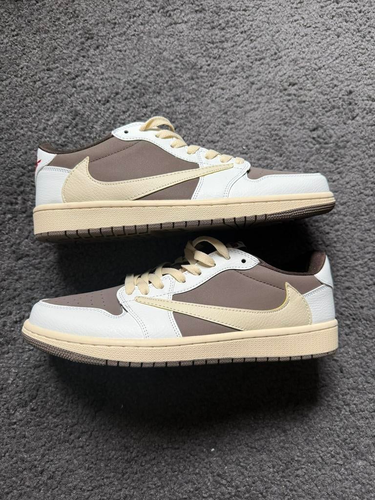 Nike Air Jordan 1 Low Travis Scott Reverse Mocha – Maat 44, Bruin, Verzenden, Nieuw, Sneakers of Gympen