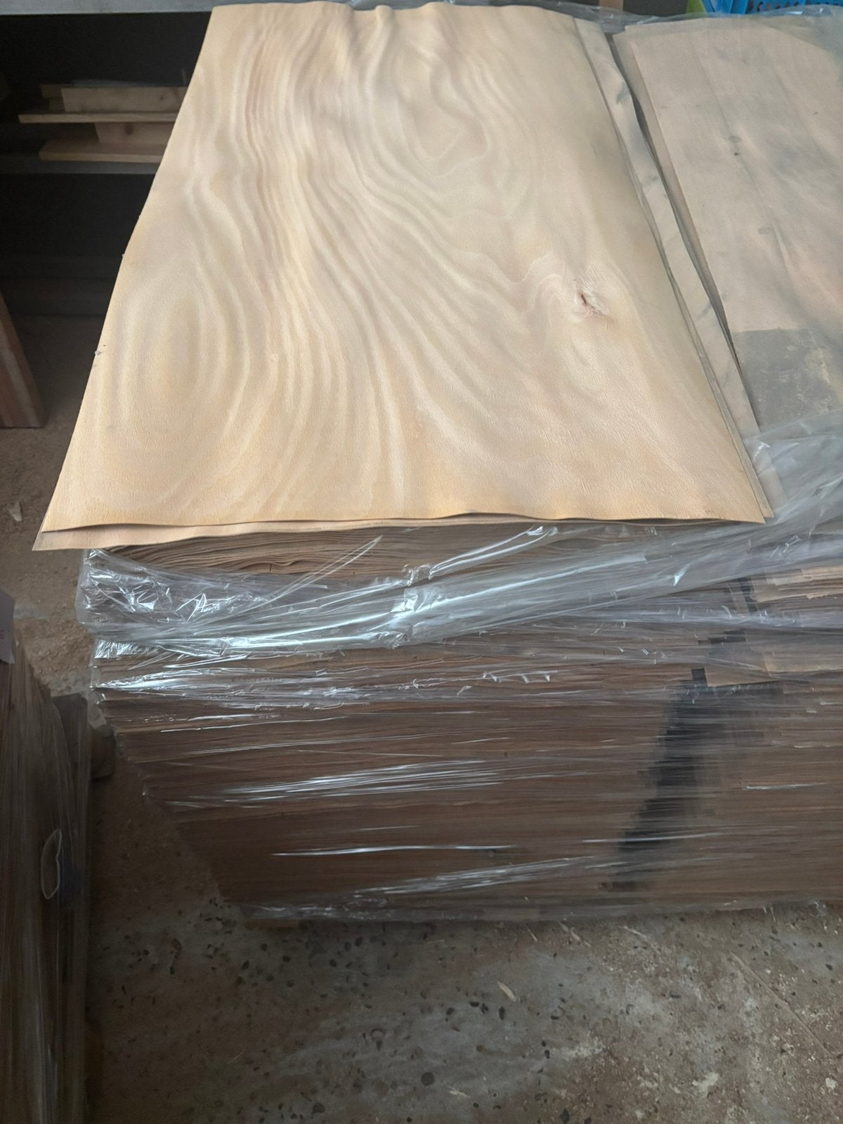 Beuken fineer vellen 950x500x1.2 mm€ 2,50 per vel! €5 per m2, Ophalen, Minder dan 25 mm, Zo goed als nieuw, Plank