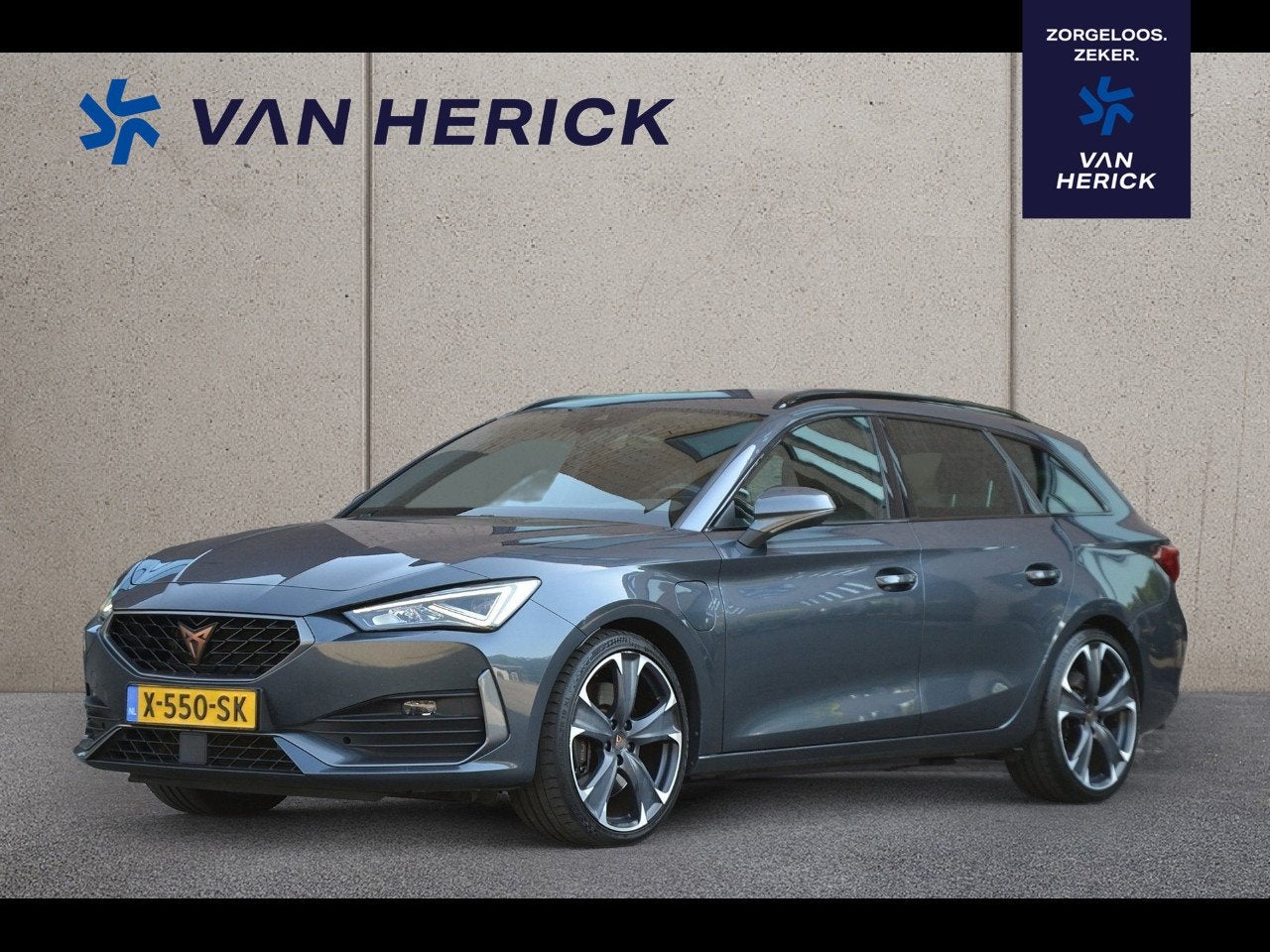 Cupra Leon Sportstourer 1.4 e-Hybrid 245PK VZ | ACC | Winter, Auto's, 77 km/l, Gebruikt, Euro 6, 4 cilinders