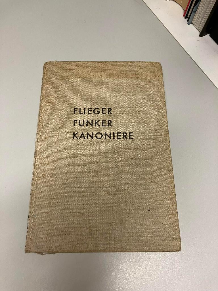 Flieger Funker Kanoniere 1938 Luftwaffe, Ophalen of Verzenden, Tweede Wereldoorlog, Gelezen, Luchtmacht