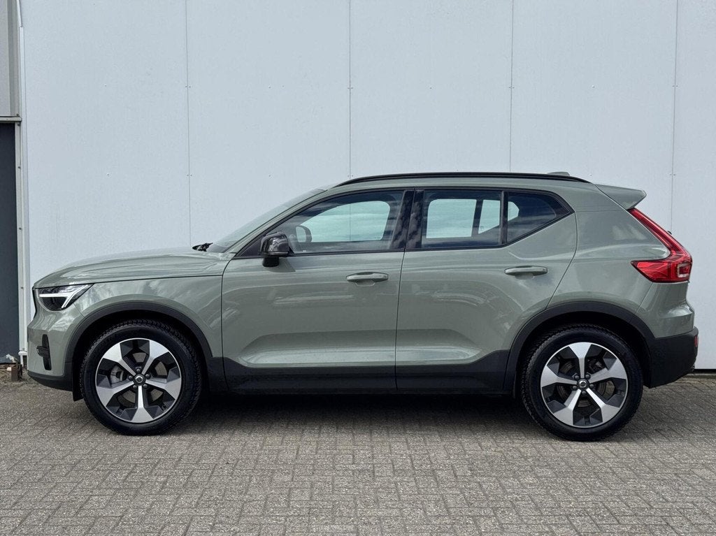 Volvo XC40 B4 Plus Dark | Trekhaak | Adaptive cruise | Elek., Automatische klimaatregeling, Gebruikt, Euro 6, 4 cilinders