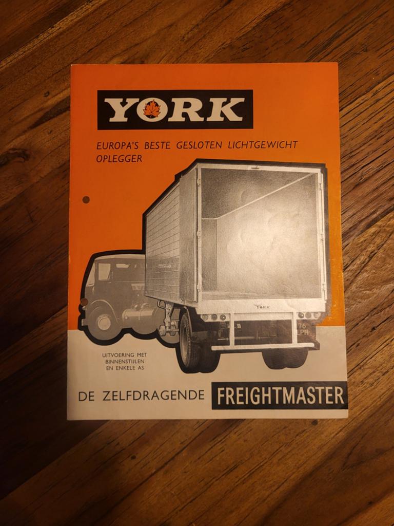 truck folder York lichtgewicht oplegger, Ophalen of Verzenden