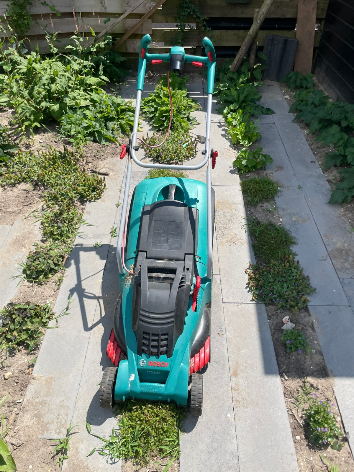 Bosch grasmaaier., Tuin en Terras, Grasmaaiers, Ophalen, Zo goed als nieuw