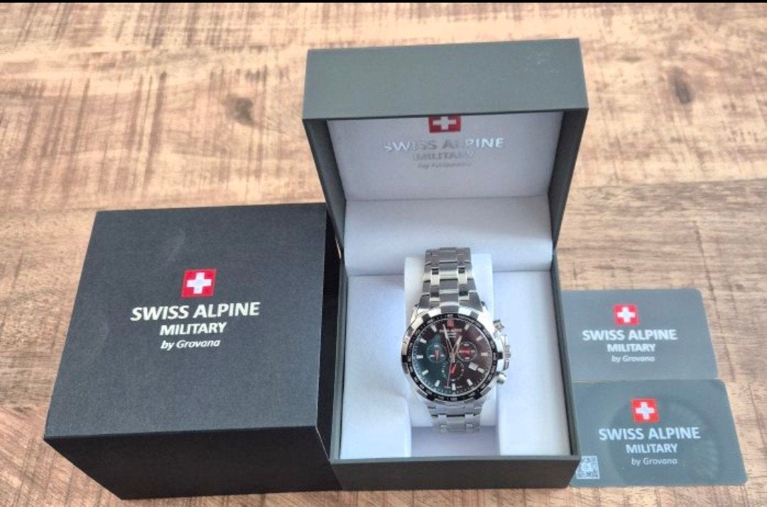 Swiss Alpine military heren horloge met saffierglas, Sieraden, Tassen en Uiterlijk, Overige merken, Staal, Polshorloge, Nieuw