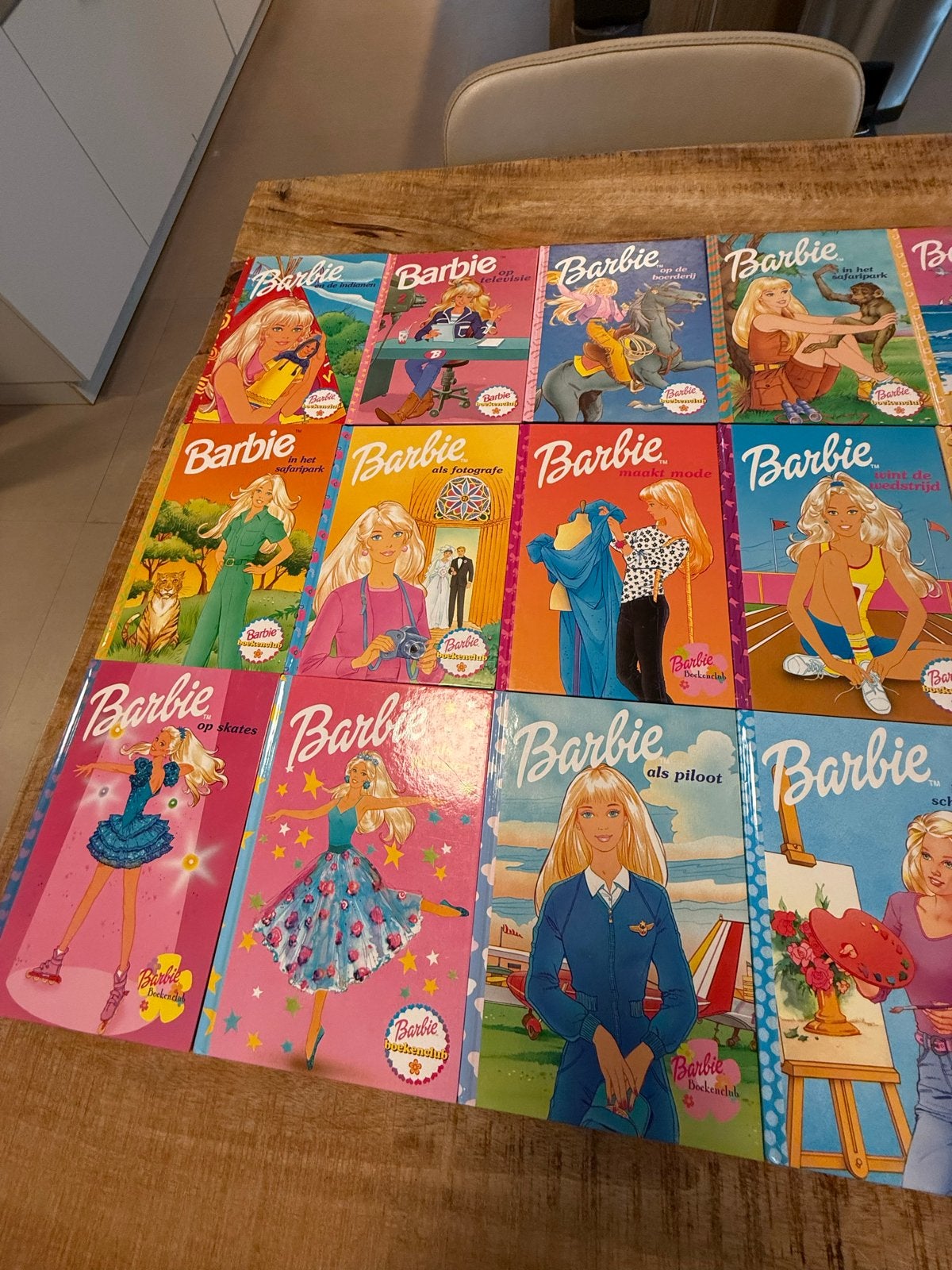 37 Barbie Boekenclub boekjes - Grote collectie!, Boeken, Ophalen of Verzenden, Gelezen, Fictie algemeen