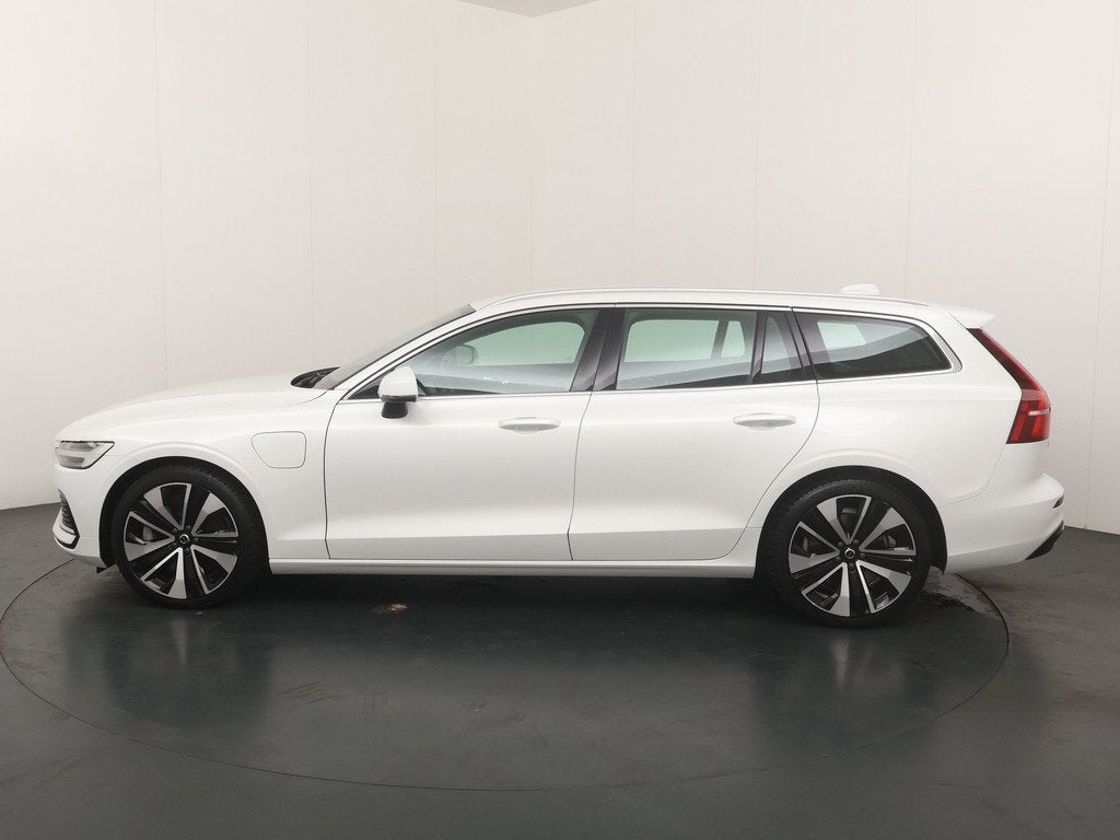 Volvo V60 2.0 T6 PHEV AWD 350 pk Essential Bright | Leder |, Auto's, Volvo, Automaat, 12 maanden, Gebruikt, 4 cilinders