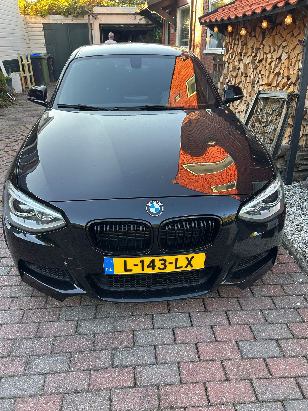 BMW 1-Serie 116I 100KW 5DR 2013 Zwart, Auto's, 1-Serie, 4 cilinders, Zwart, 1200 kg