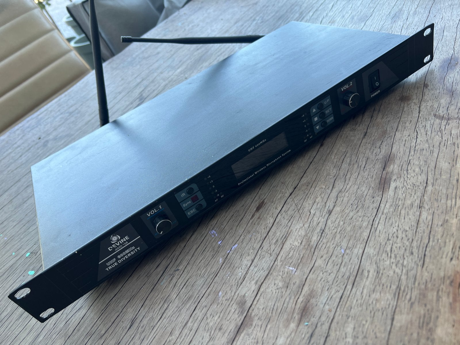 Devine WMD-100 Draadloos Microfoonsysteem met 2 Handzenders, Ophalen, Gebruikt, Zangmicrofoon, Draadloos