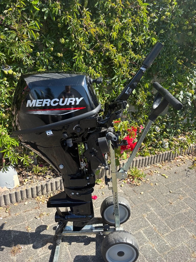Mercury 8 PK Buitenboordmotor met 12L Benzinetank, Watersport en Boten, Buiten- en Binnenboordmotoren, Ophalen, 5 tot 10 pk, Viertaktmotor